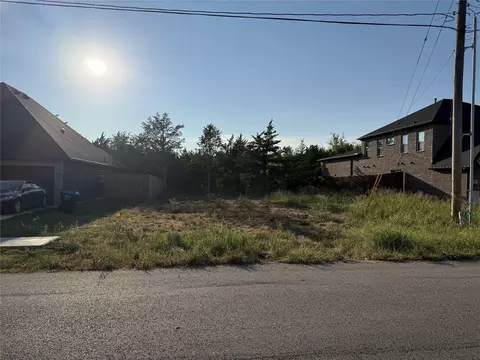 5910 Colorado St, Greenville, TX 75402