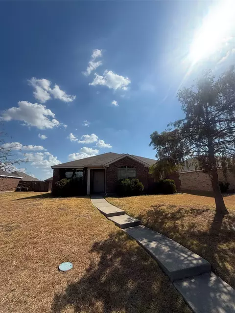 1826 Reynolds St, Lancaster, TX 75134