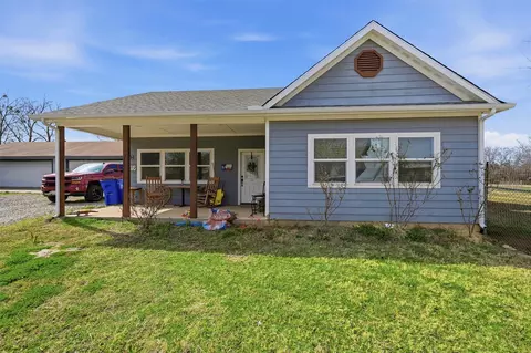 812 Quail Creek Cir, Pottsboro, TX 75076