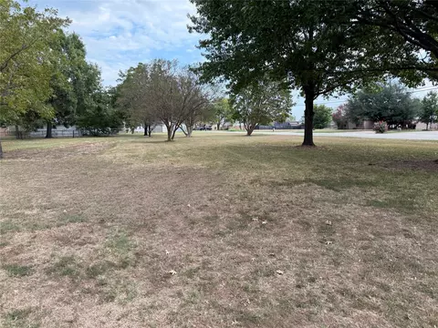 800 4th St, Wills Point, TX 75169
