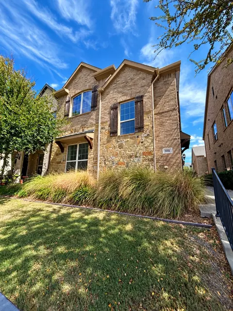 931 Whitehall Dr, Richardson, TX 75081