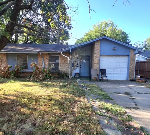 802 Dove Ln, Sherman, TX 75090