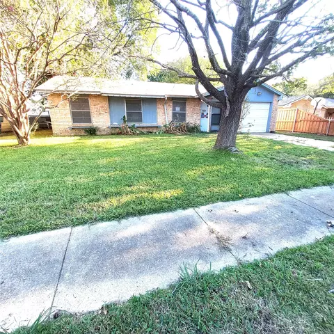 802 Dove Ln, Sherman, TX 75090