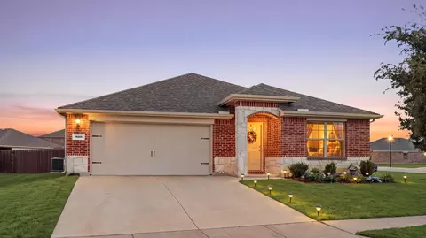 800 Amber St, Princeton, TX 75407