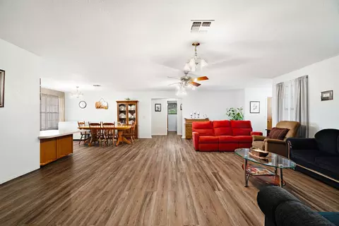209 Farm Road 2352, Sumner, TX 75486