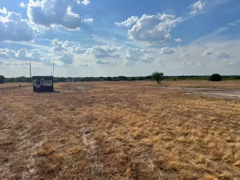4092 Cr 192, Bangs, TX 76823 photo 2
