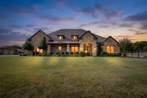 1025 County Road 913, Joshua, TX 76058