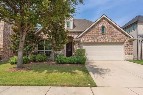 617 Rawlins Ln, Fort Worth, TX 76131