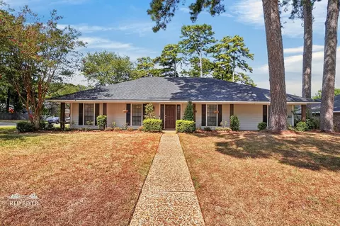 10001 Trailridge Dr, Shreveport, LA 71106