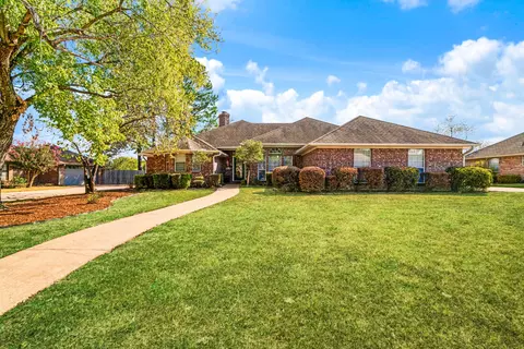 4010 Misty Ln, Paris, TX 75462