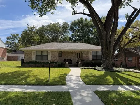 10106 Shadyview Dr, Dallas, TX 75238