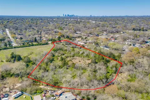 930 N Prairie Creek Rd, Dallas, TX 75217