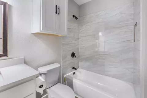 Bath - 103 May Ave, Cleburne, TX 76031 photo 2 of 3