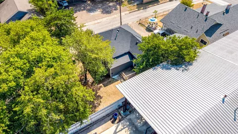 View/Area - 103 May Ave, Cleburne, TX 76031 photo 2 of 2