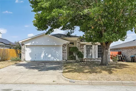 5558 Heatherglen Ter, Fort Worth, TX 76179