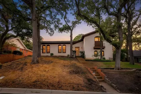 1500 Cienegas Cir, Fort Worth, TX 76112
