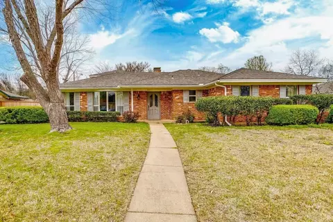 2426 Nottingham Pl, Grand Prairie, TX 75050