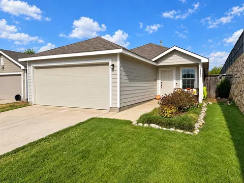 5552 Hepburn St, Forney, TX 75126