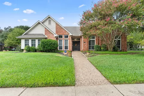 6901 April Way Cir, Plano, TX 75023