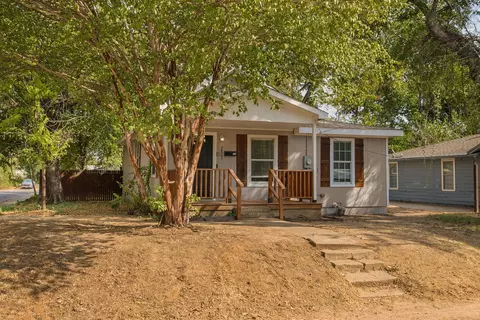 2803 Valentine St, Dallas, TX 75215