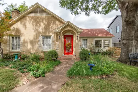 6903 Clayton Ave, Dallas, TX 75214