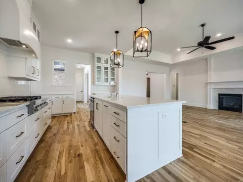 Kitchen - 301 Fairmount, Denton, TX 76210 photo 4 of 5