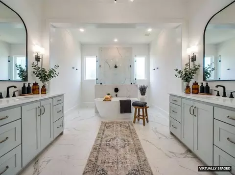 Bath - 301 Fairmount, Denton, TX 76210 photo 5 of 5