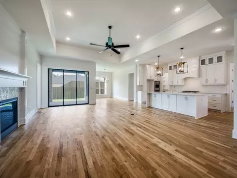 Living - 301 Fairmount, Denton, TX 76210 photo 2 of 7