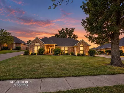173 Southwood Dr, Bossier City, LA 71111
