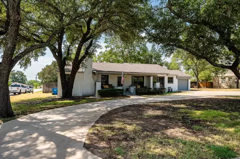 457 Breckenridge St, Albany, TX 76430