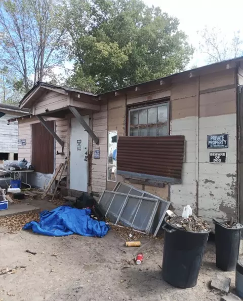 506 N 3rd St, Talco, TX 75487