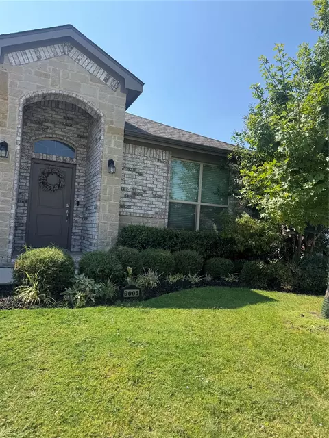 9005 Fescue Dr, Fort Worth, TX 76179