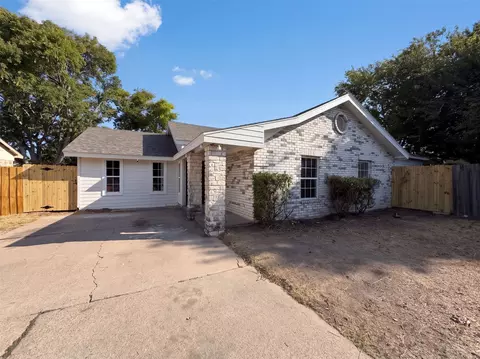 404 Vincent St, Cedar Hill, TX 75104