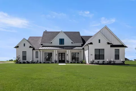 131 Adilynn Trl, Venus, TX 76084