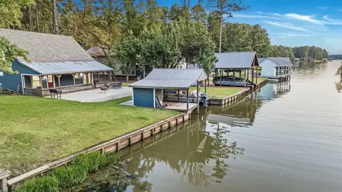 310 Cypress Creek Dr, Mount Vernon, TX 75457