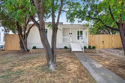 2913 Wesleyan Dr S, Fort Worth, TX 76105