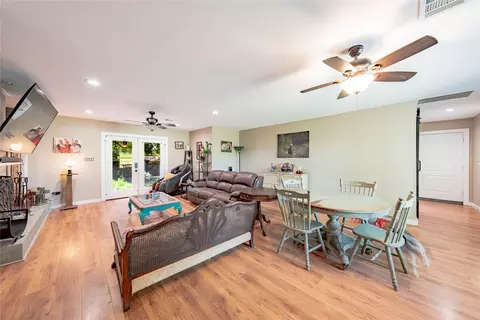 603 Mosley Dr, Athens, TX 75751