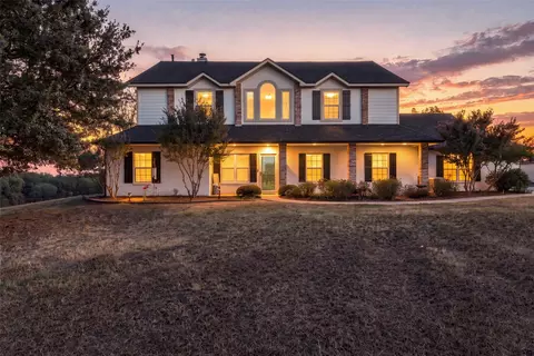 842 Cornstubble Ln, Weatherford, TX 76088