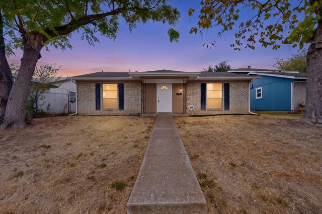 9839 Glengreen Dr, Dallas, TX 75217