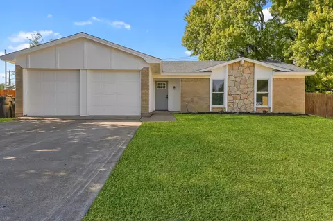 403 Plantation Dr, Arlington, TX 76014
