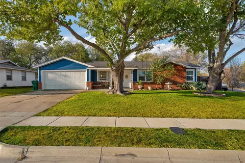 5239 Stanley Keller Rd, Haltom City, TX 76117