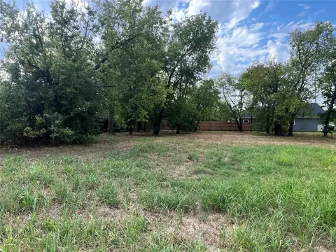 5009 Washington St, Greenville, TX 75401