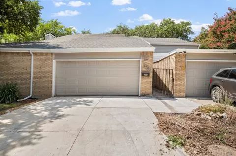 2706 Creek Wood Ct, Carrollton, TX 75006