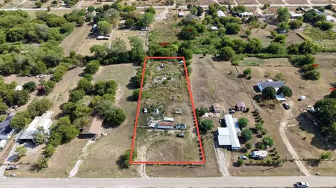 8932 Dons Ct, Alvarado, TX 76009