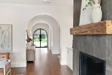 3368 Dorado Beach Dr, Farmers Branch, TX 75234