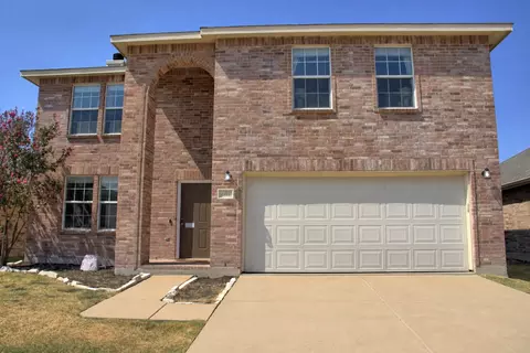1312 Gayle St, Burleson, TX 76028