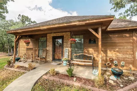 53 Country Club Ct, Nocona, TX 76255
