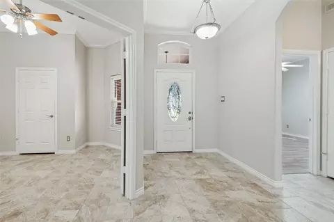 5816 Windy Meadow Ln, Grand Prairie, TX 75052