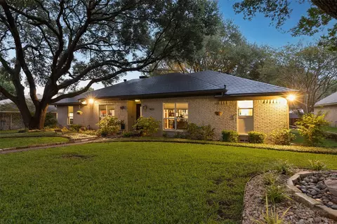 9020 Glen Springs Dr, Dallas, TX 75243