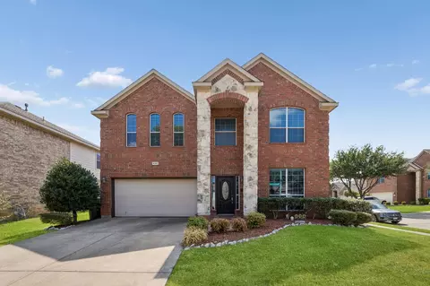 4361 Mountain Crest Dr, Fort Worth, TX 76123
